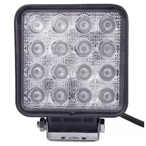 FAROL AUXILIAR QUADRADO COM 16 LEDS 48W